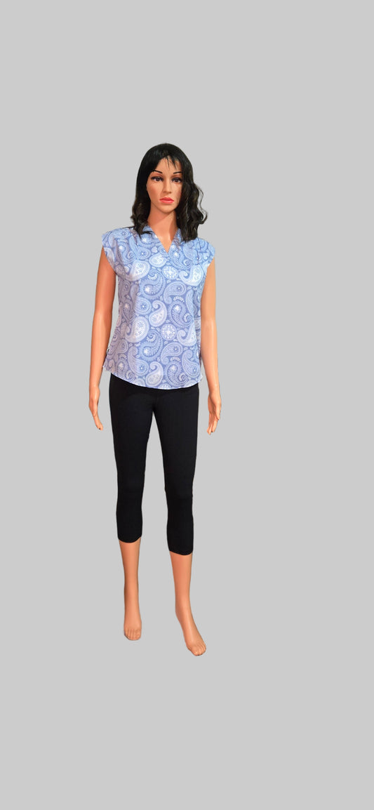 grey short sleeves top