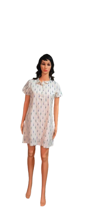 T-shirt model dress