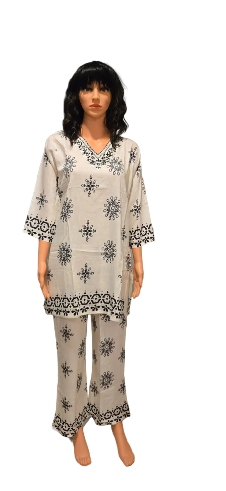 White & Black Cord Set